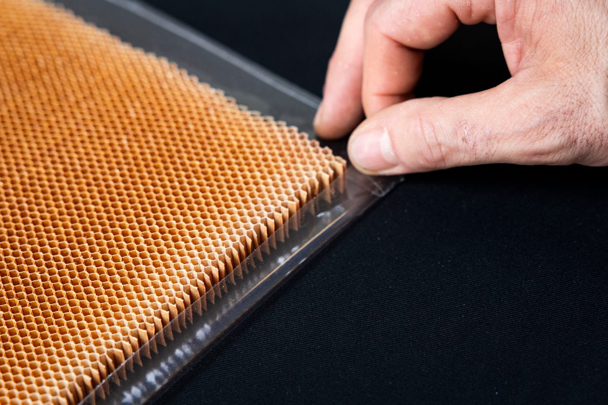 Edge detail of a honeycomb sheet with MNL367AVC